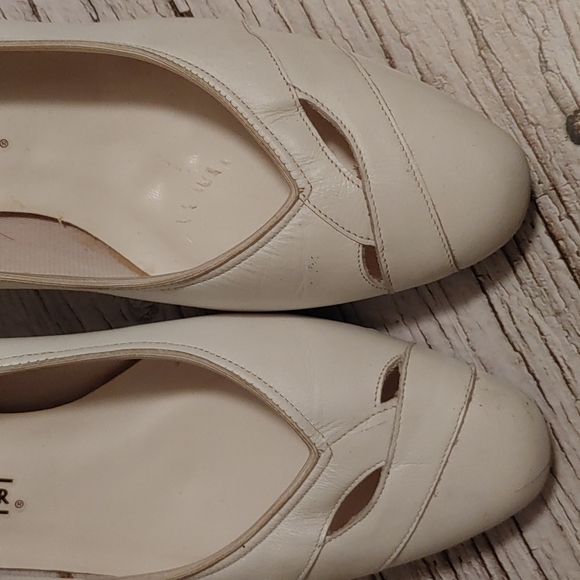 NATURALIZER Kitten heels white shoes women's teen girls - Picture 5 of 12